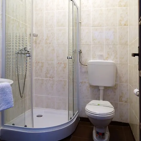 Prince Hotel 2*